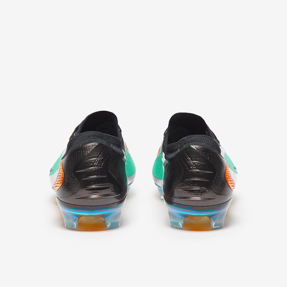 Бутсы Nike Phantom 6 Low Elite Le FG IH3737-001