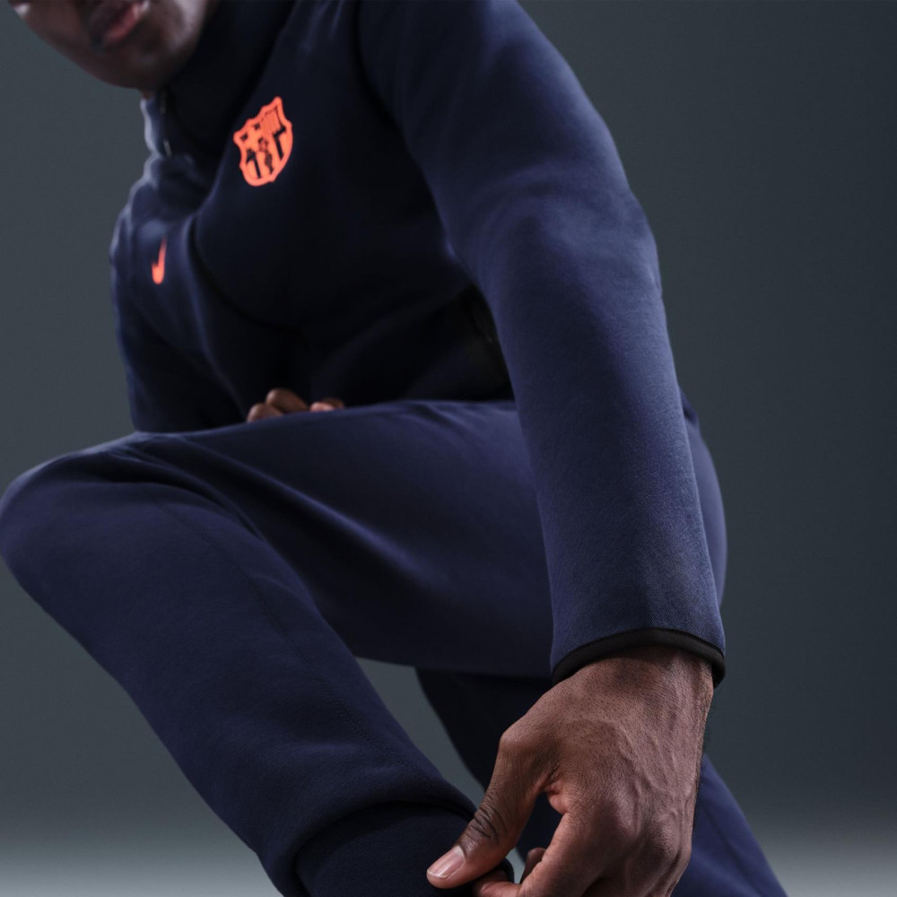 Штаны Nike Sportswear FC Barcelona Tech Fleece Joggers HQ1901-410