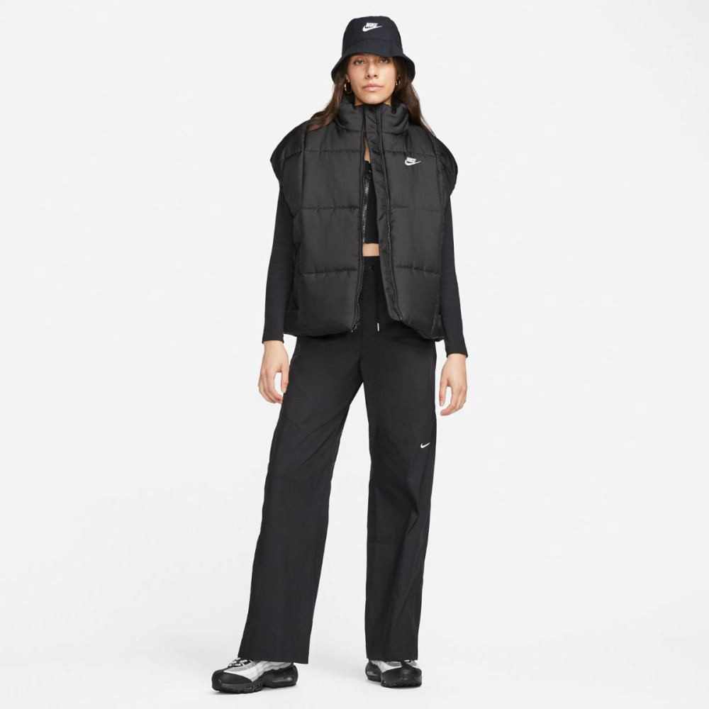 Женская жилетка Nike Sportswear Therma-Fit Classic Vest FB7679-010
