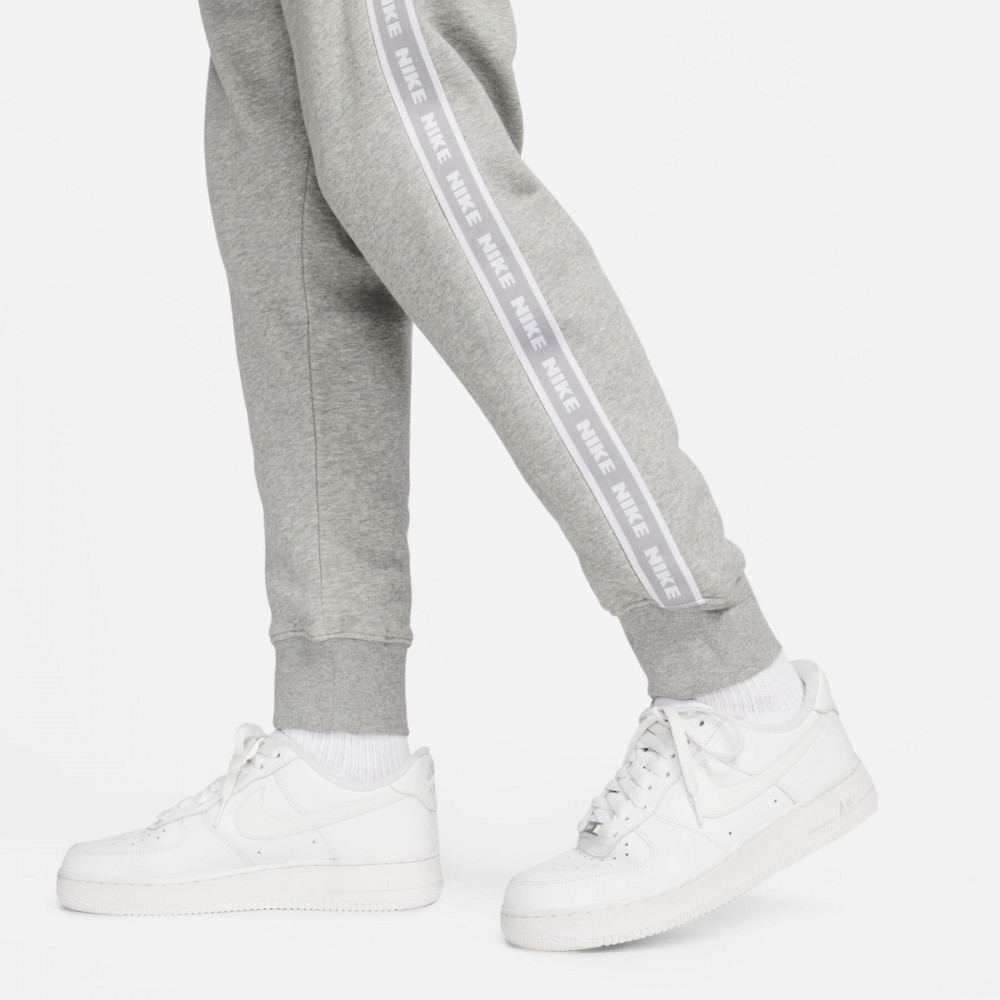Спортивный костюм Nike Club Graphic Fleece Tracksuit FB7296-063