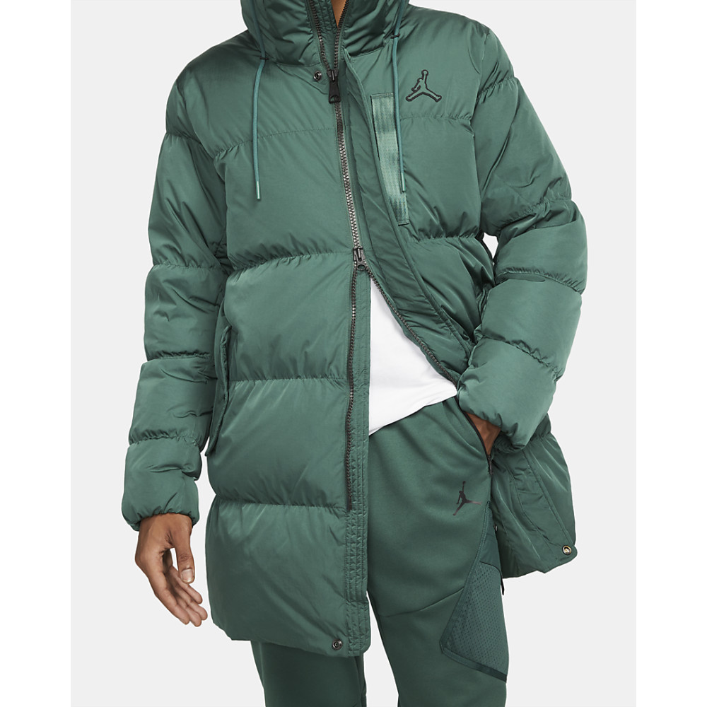 Зимняя куртка Nike Jordan Essential Statement Parka DA9804-333