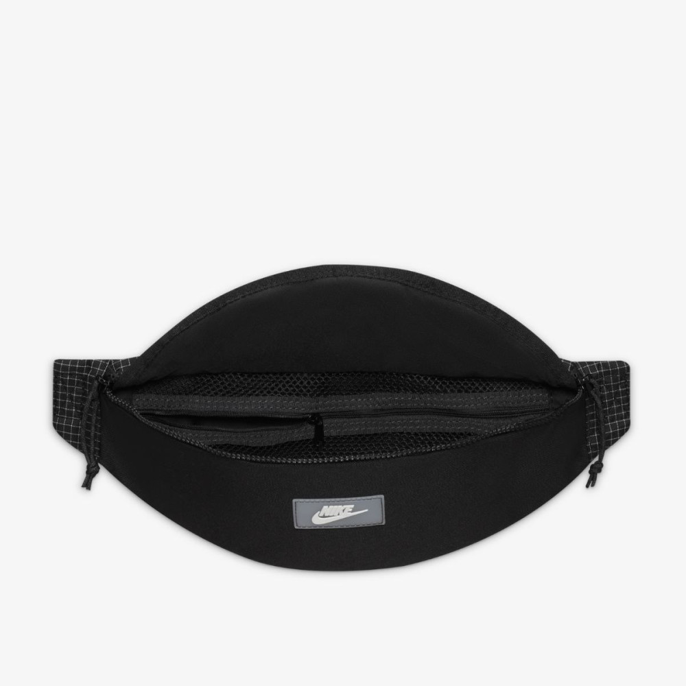 Сумка на пояс Nike Heritage Hip Pack DJ1620-011