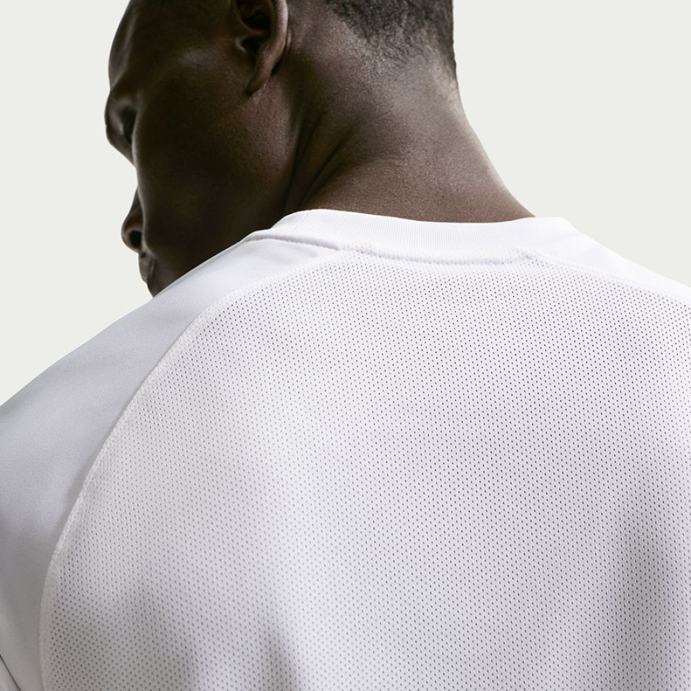 Футболка Nike Dri-Fit Park VIII HV8173-100