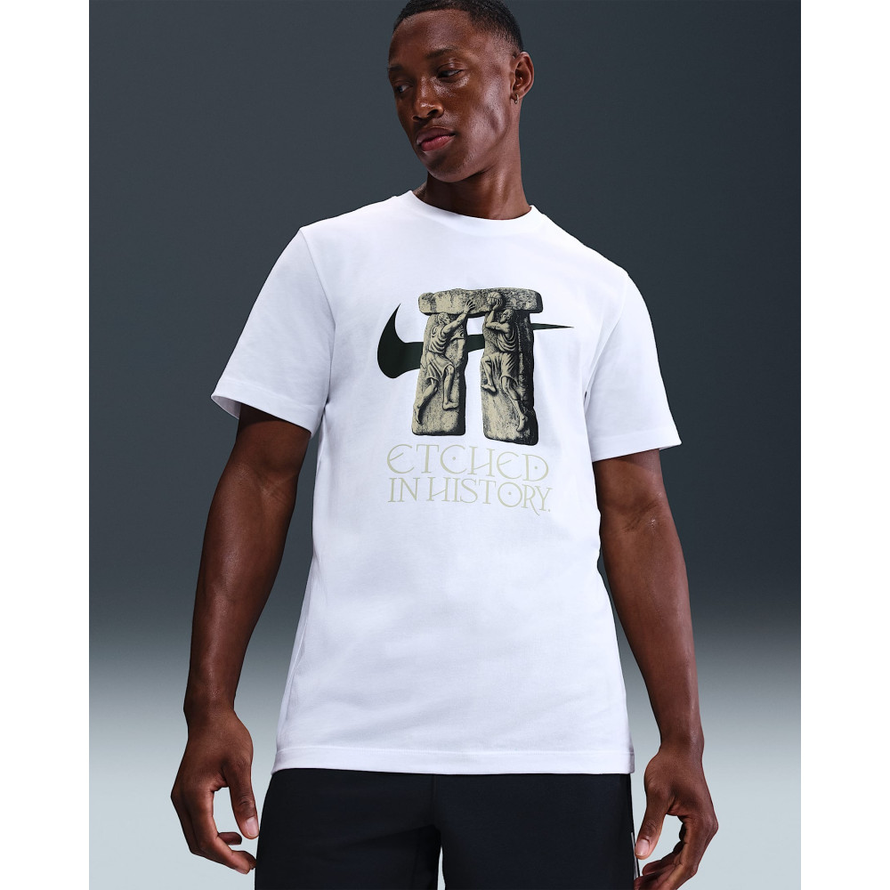 Футболка Nike Etched Tee HV1699-100