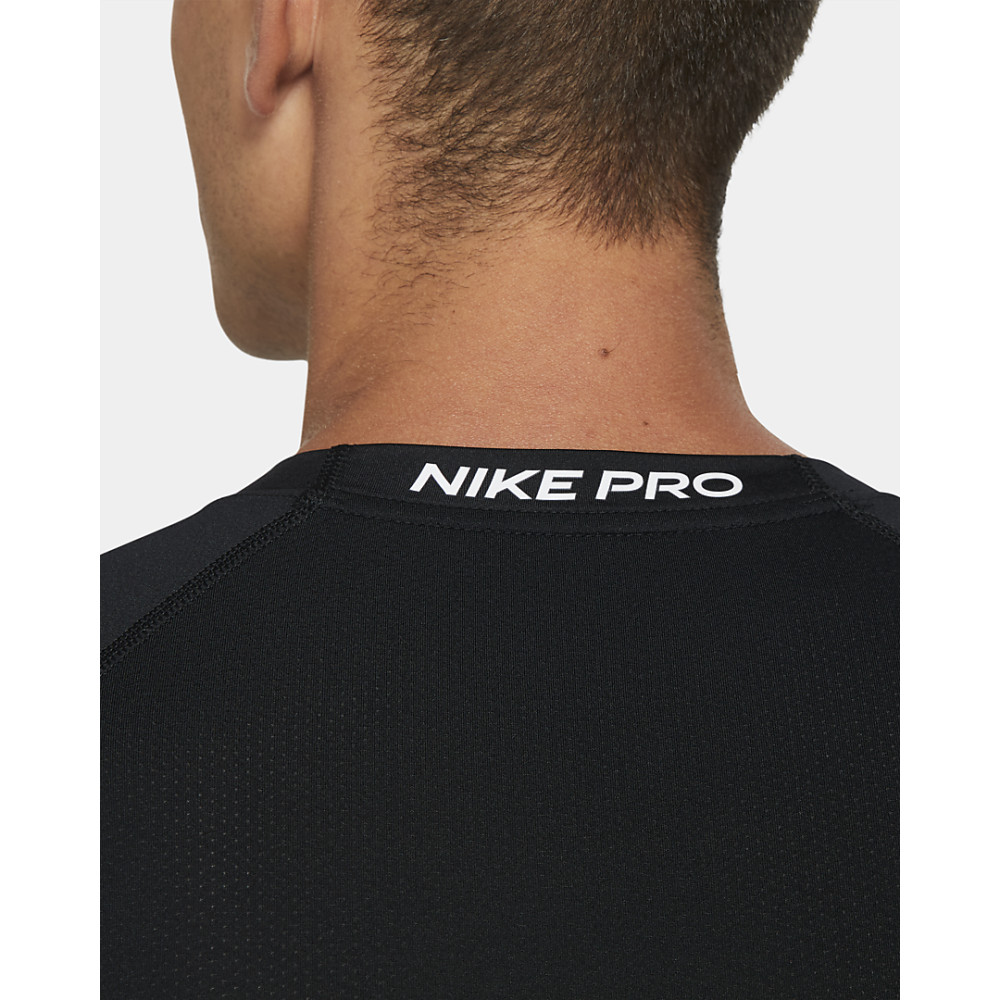 Термо футболка Nike Pro Dri-FIT Top Shortsleeve Tight DD1992-010