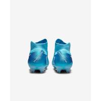 Бутси Nike Phantom Luna II Elite FG FJ2572-400