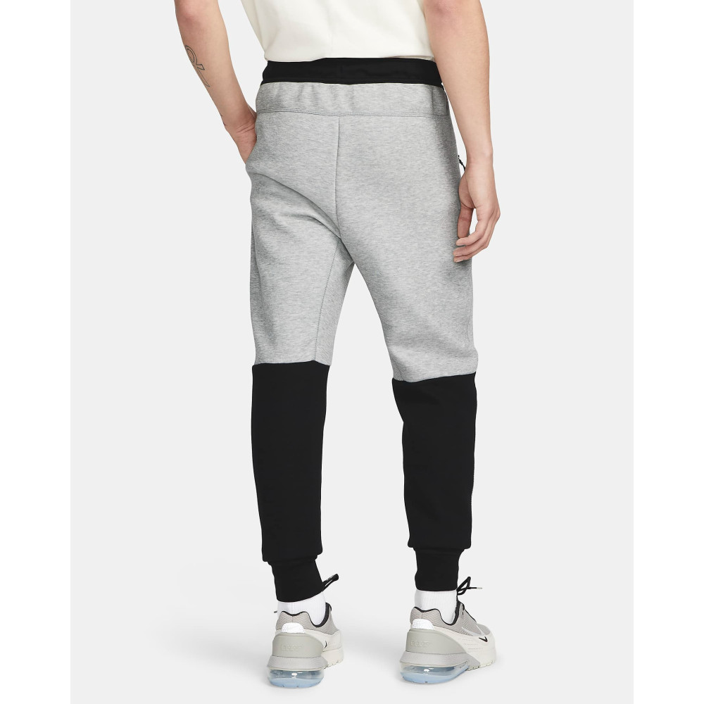 Штани Nike Sportswear Tech Fleece Joggers FB8002-064
