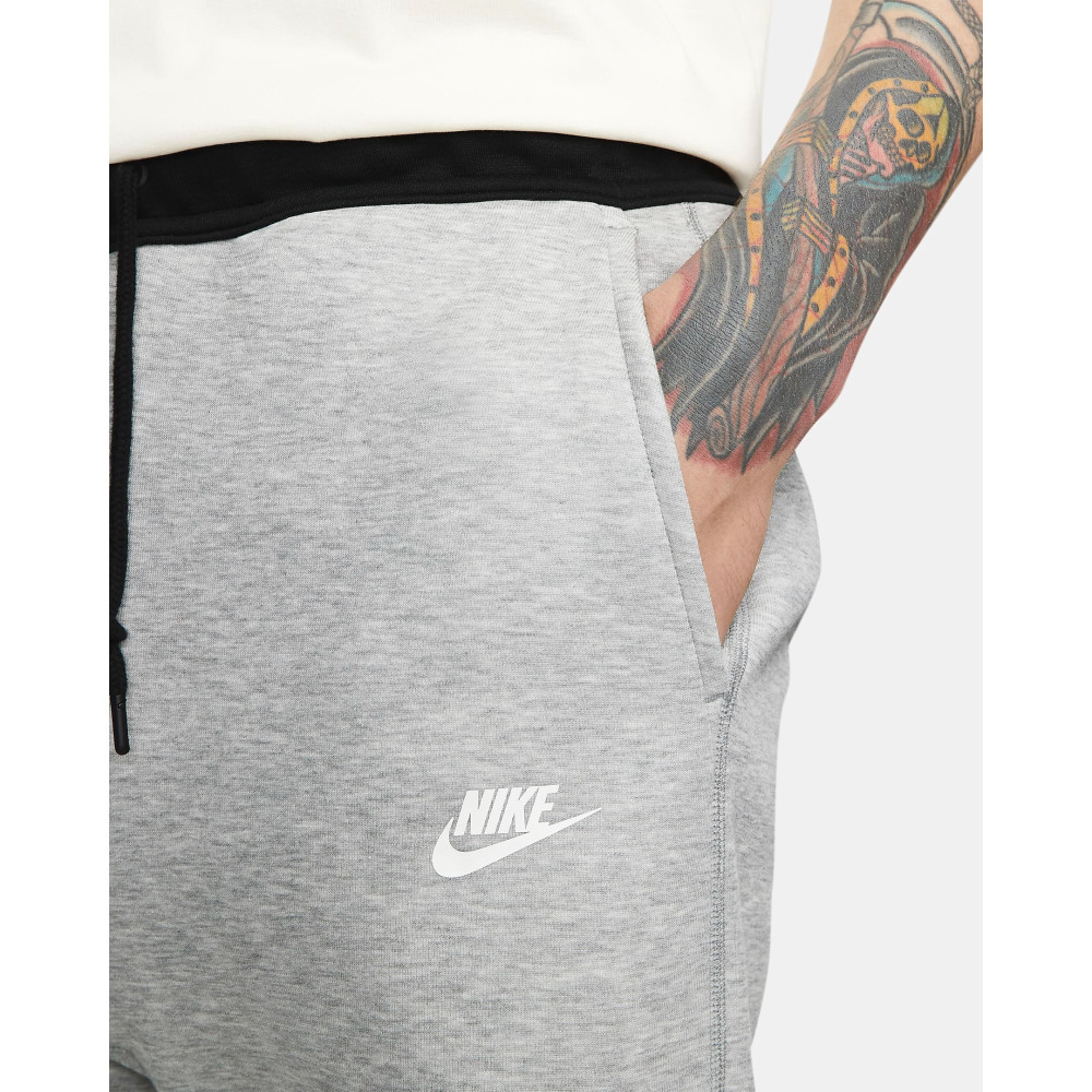 Штани Nike Sportswear Tech Fleece Joggers FB8002-064