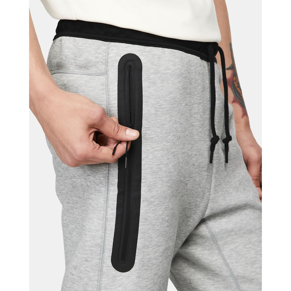 Штани Nike Sportswear Tech Fleece Joggers FB8002-064