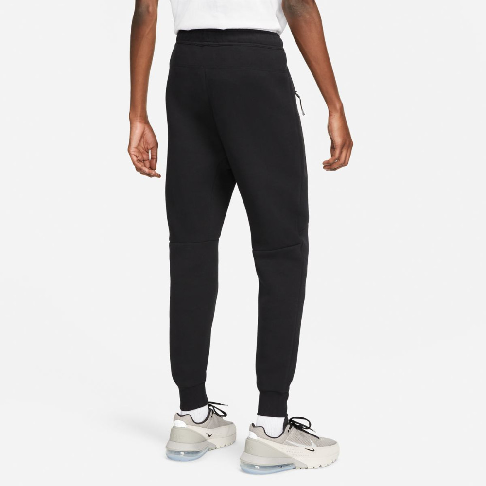 Штаны Nike Sportswear Tech Fleece Joggers FB8002-010