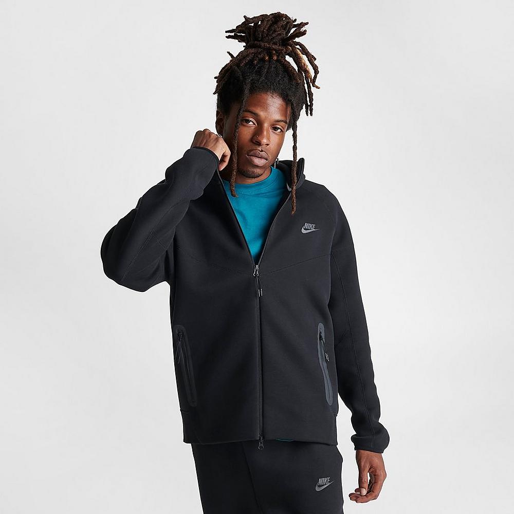 Кофта Nike Sportswear Tech Fleece Hoodie FB7921-010