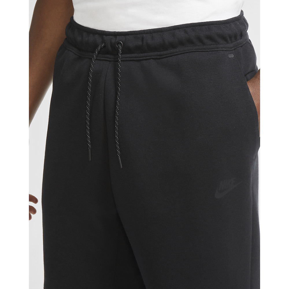 Шорты повседневные Nike Sportswear Tech Fleece CU4503-010