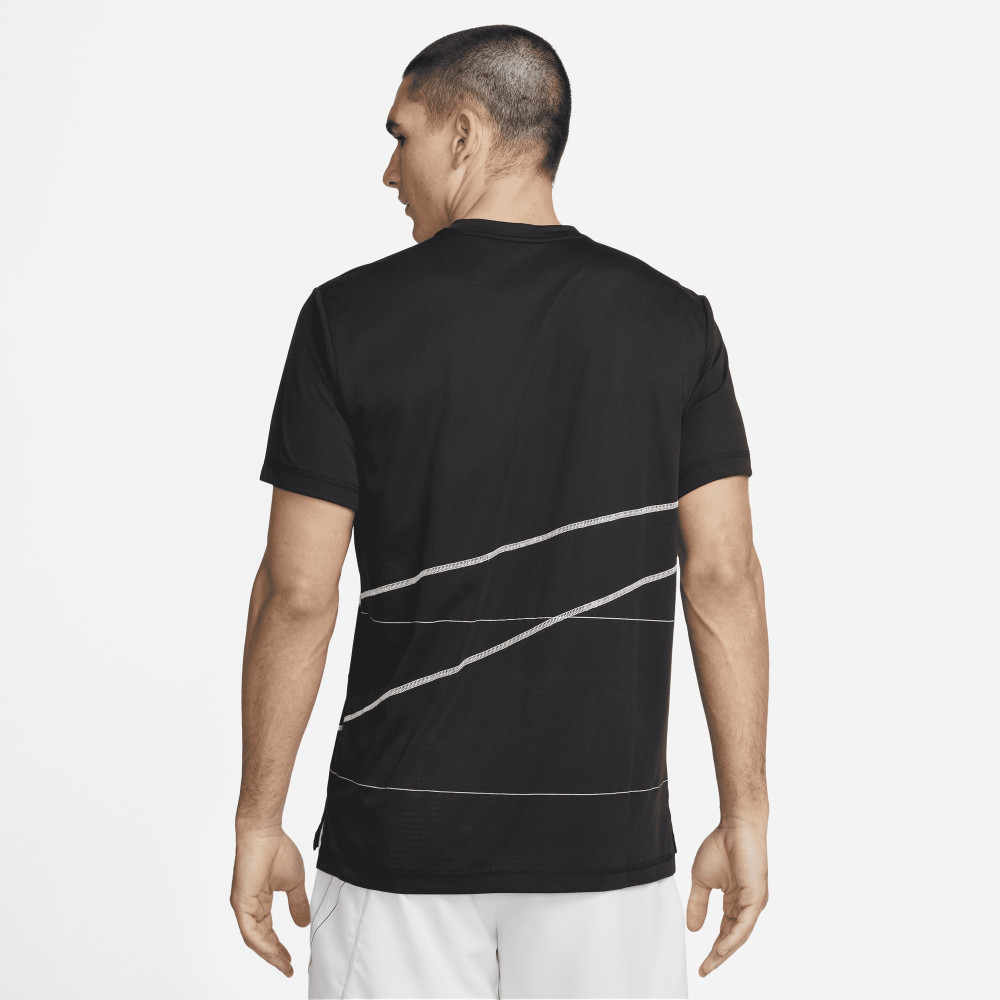 Футболка Nike Dri-Fit Q5 Top DQ6626-010