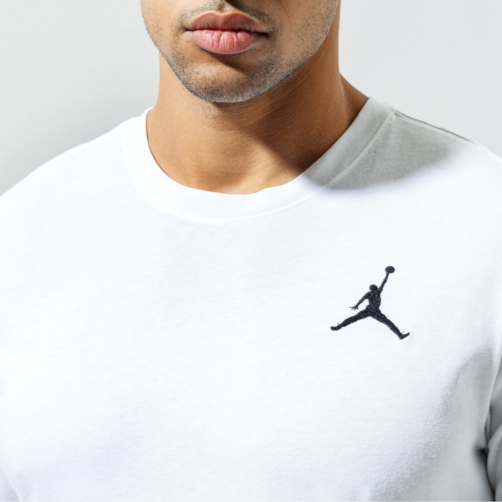Футболка Jordan Jumpman Embroidered Crew DC7485-100