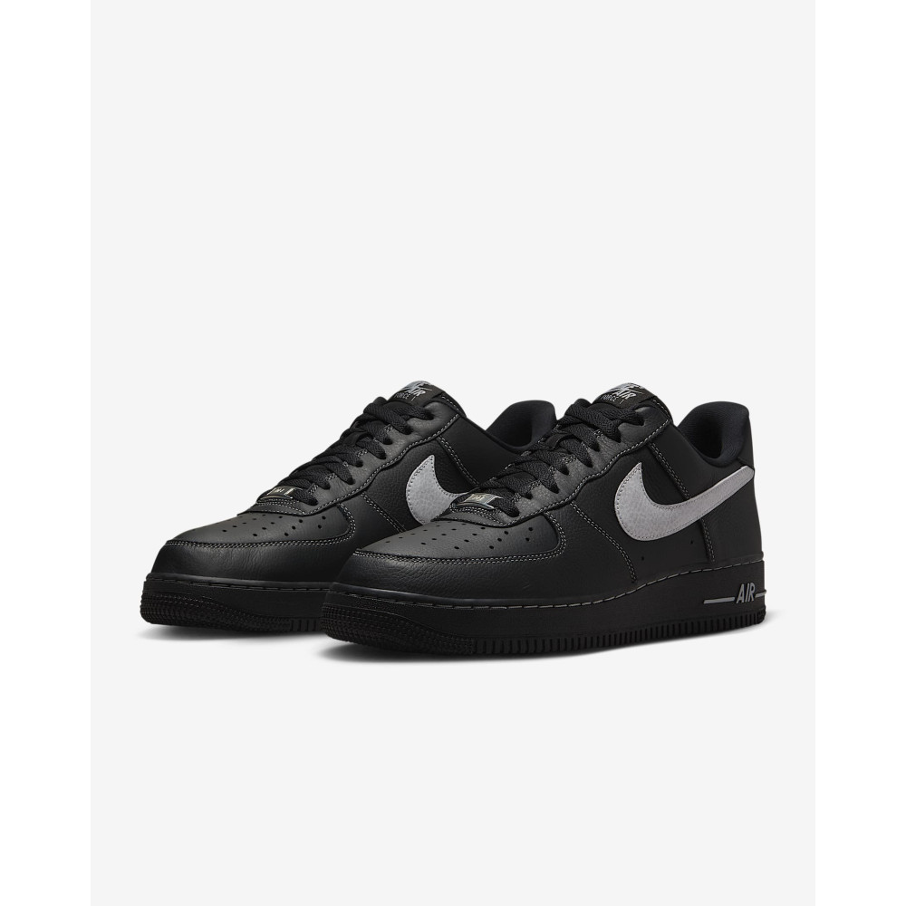 Кросівки Nike Air Force 1 07 LV8 HQ2037-006