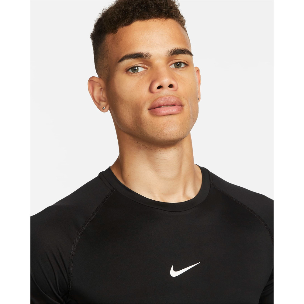 Термо футболка Nike Pro Dri-FIT Top Shortsleeve Tight FB7932-010