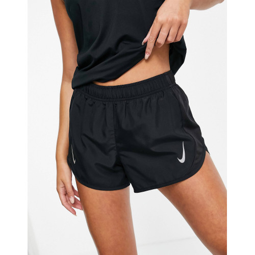 Женские шорты Nike Fast Tempo DRI-FIT Short DD5935-010