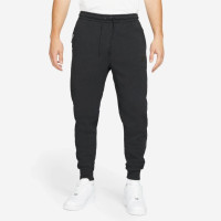 Штани Nike Sportswear Tech Essentials Jogger DD5293-010