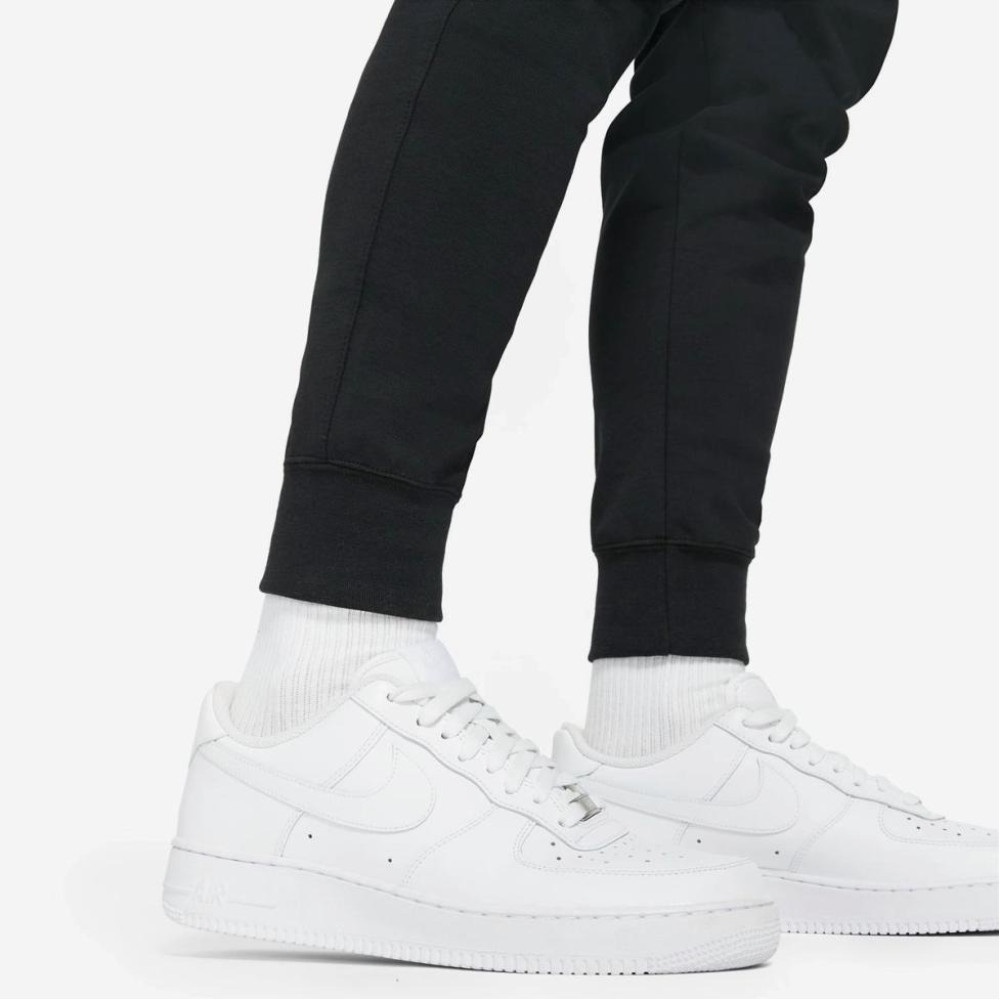 Штани Nike Sportswear Tech Essentials Jogger DD5293-010