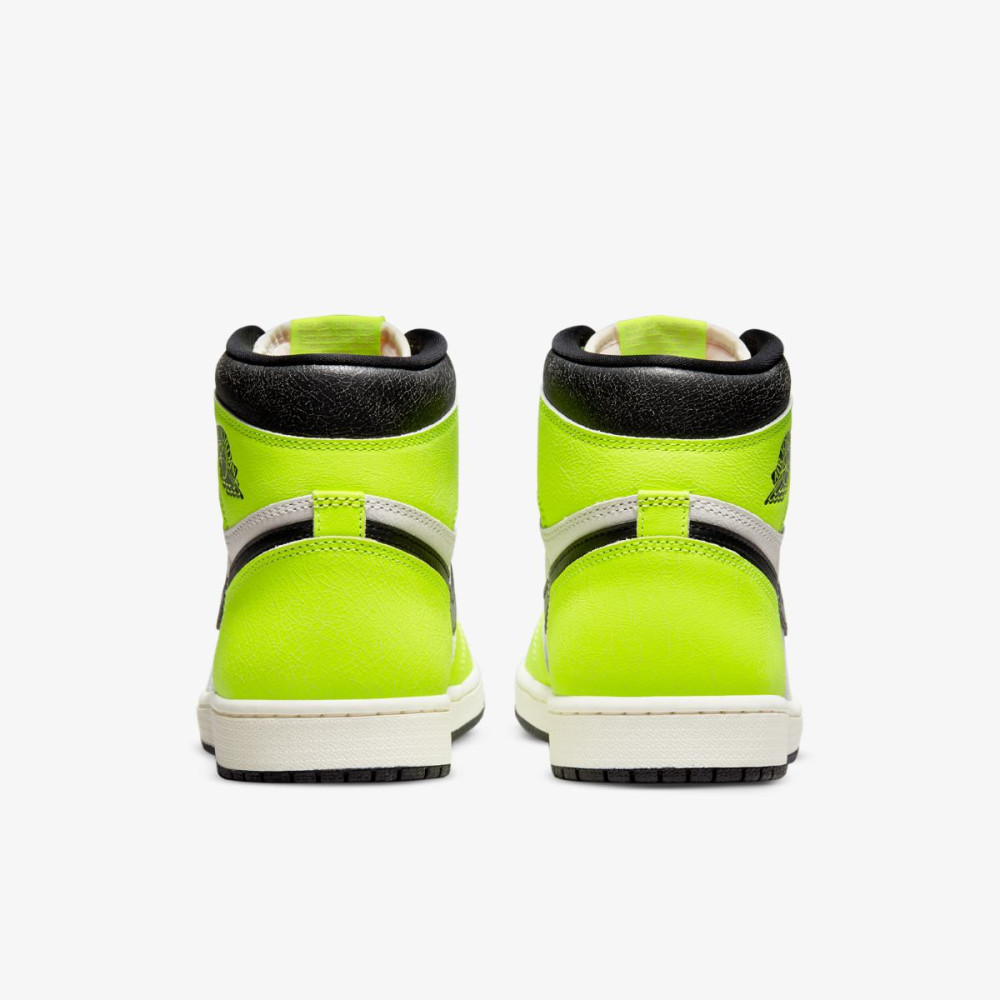 Кроссовки Jordan Air 1 High Retro OG 555088-702