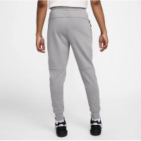 Штаны Nike Sportswear Tech Essentials Jogger DD5293-002