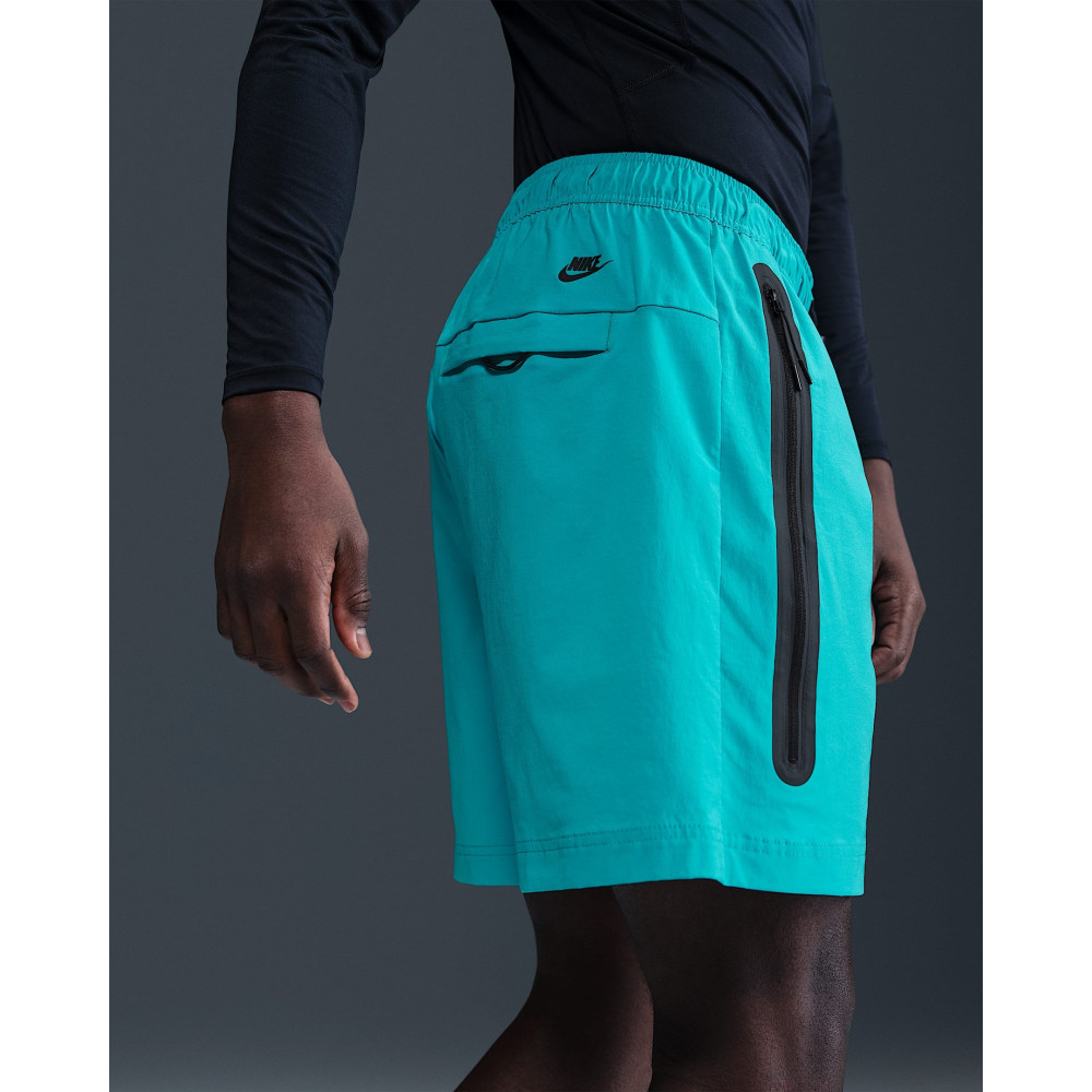 Шорты повседневные Nike Sportswear Tech Graphic Woven Short HJ0679-345