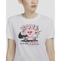 Женская футболка Nike Sportswear Valentine's Day Tee DN5878-100