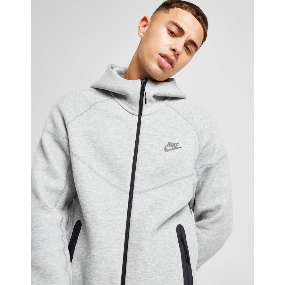 Кофта Nike Sportswear Tech Fleece Hoodie FB7921-063