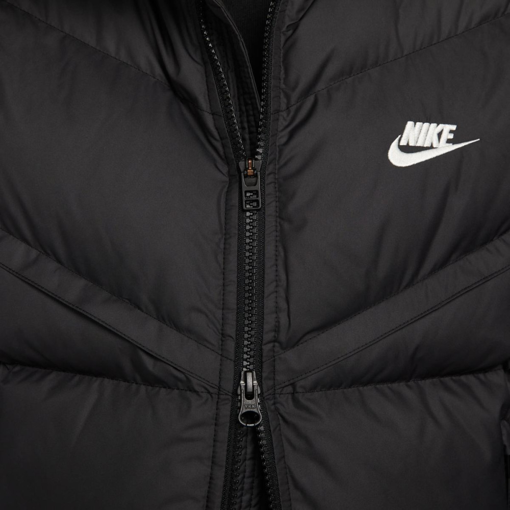 Жилетка Nike Storm-FIT Windrunner Primaloft-Field Vest FB8193-010