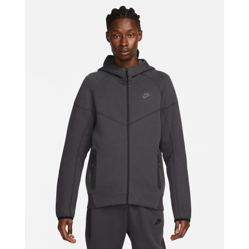 Кофта Nike Sportswear Tech Fleece Hoodie FB7921-060