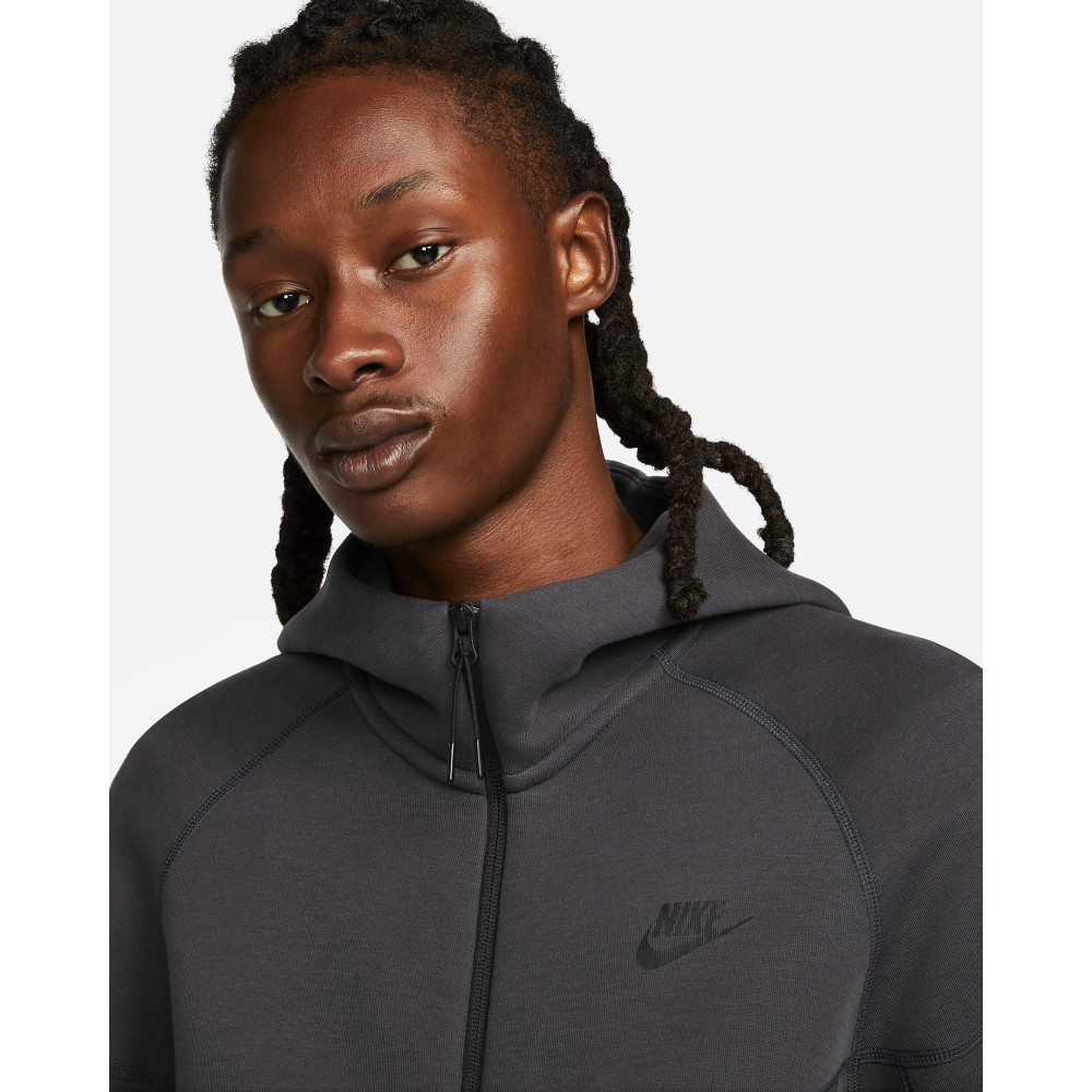 Толстовка Nike Sportswear Tech Fleece Hoodie FB7921-060