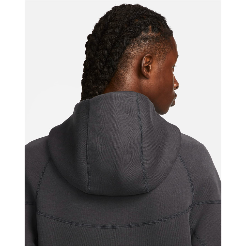 Кофта Nike Sportswear Tech Fleece Hoodie FB7921-060