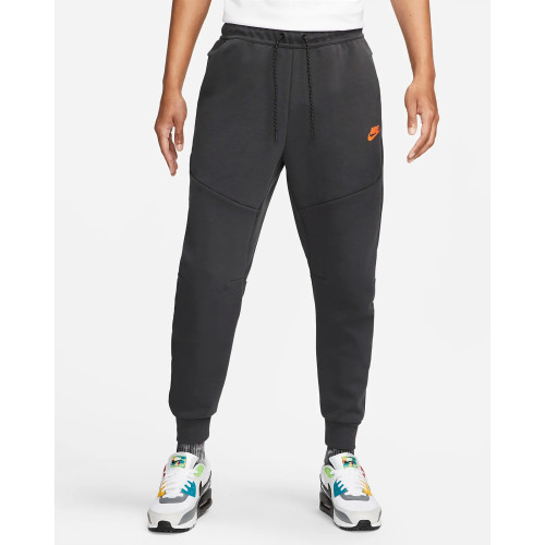 Штани Nike Sportswear Tech Fleece Joggers DV0538-070