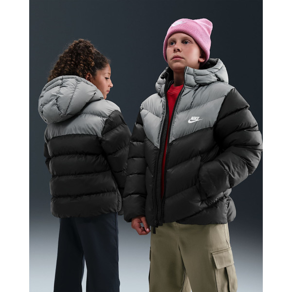 Дитяча куртка Nike Sportswear All Day Play Older Kids Therma-FIT Puffer Jacket IB6164-010