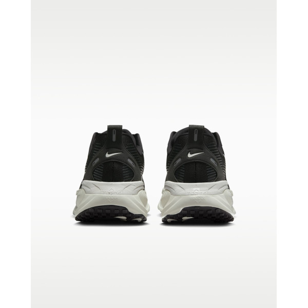 Кросівки Nike Vomero 18 HM6803-007