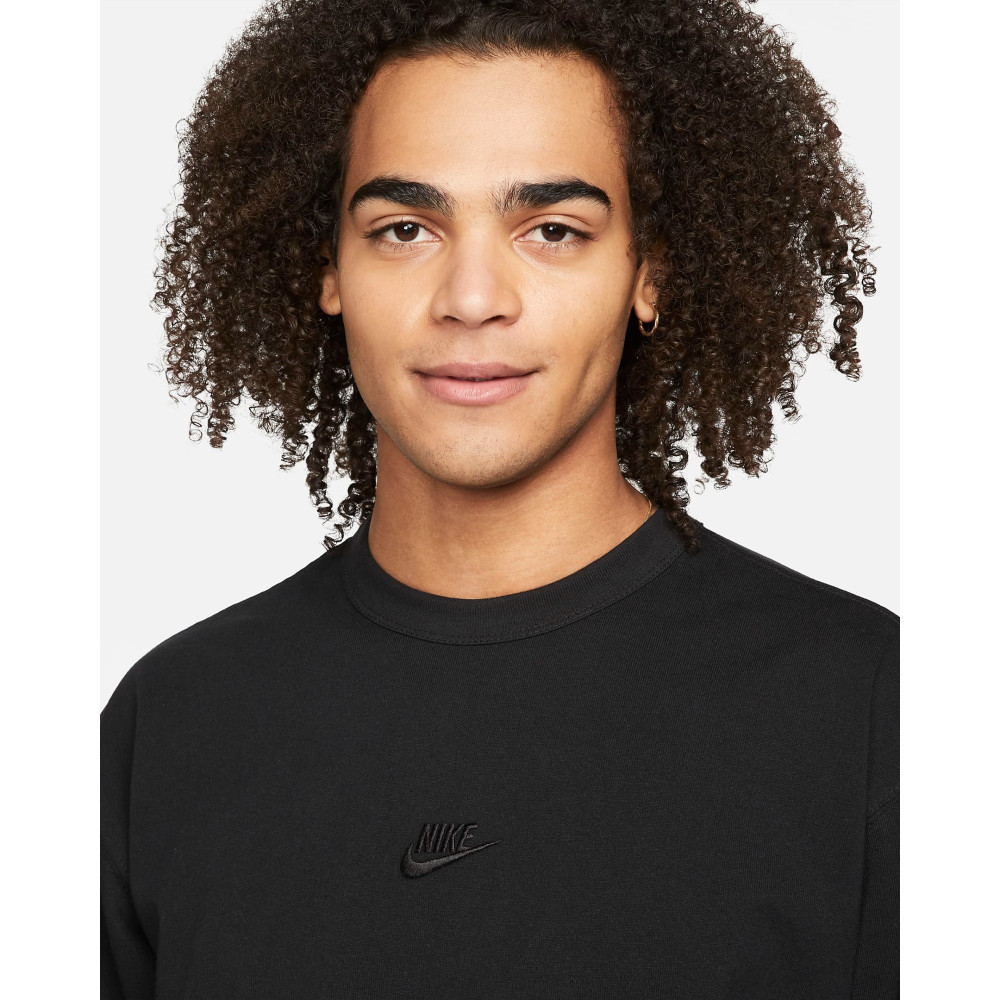 Футболка з довгим рукавом Nike Sportswear Premium Essential Longsleeve Tee DO7390-010