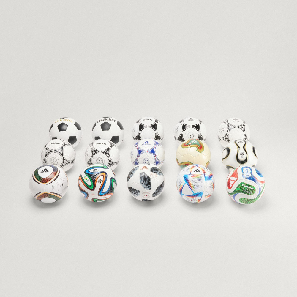 Набор мячей Adidas FIFA World Cup 26 Historical Pro Ball Set KB1812