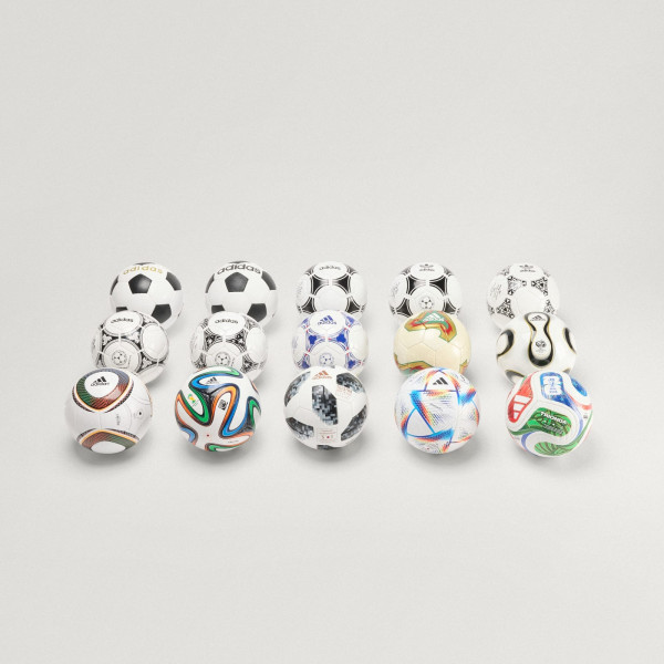 Набор мячей Adidas FIFA World Cup 26 Historical Pro Ball Set KB1812
