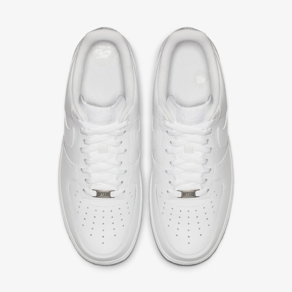 Кросівки Nike Air Force 1 07 CW2288-111
