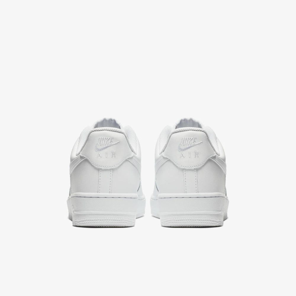 Кросівки Nike Air Force 1 07 CW2288-111