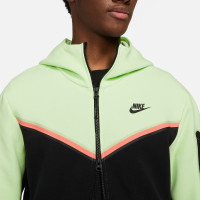 Кофта Nike Sportswear Tech Fleece Hoodie CU4489-303