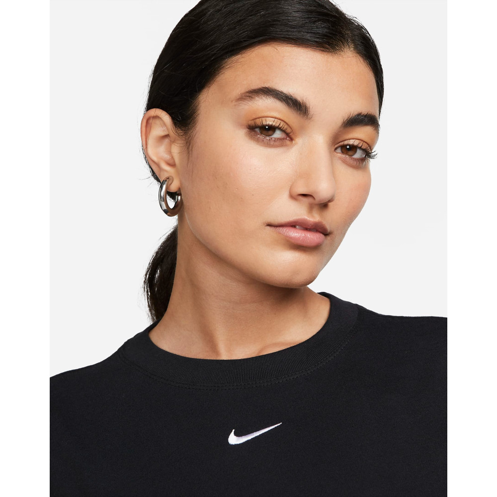 Жіноча футболка Nike Sportswear Essential Tee FD4149-010