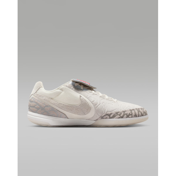 Футзалки Nike Tiempo Street Gato SE IC II7579-016