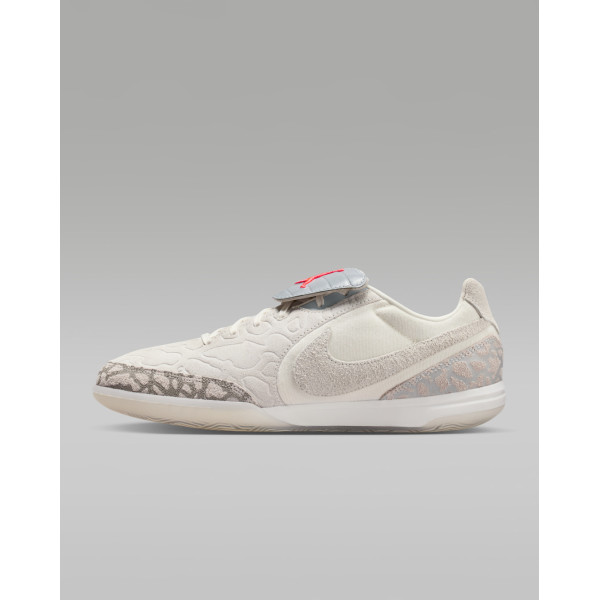Футзалки Nike Tiempo Street Gato SE IC II7579-016