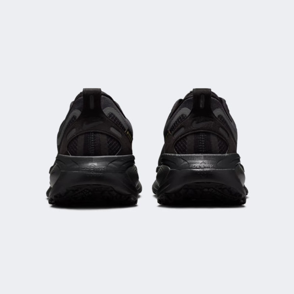 Кроссовки Nike Vomero 18 Gore-Tex HQ7001-001