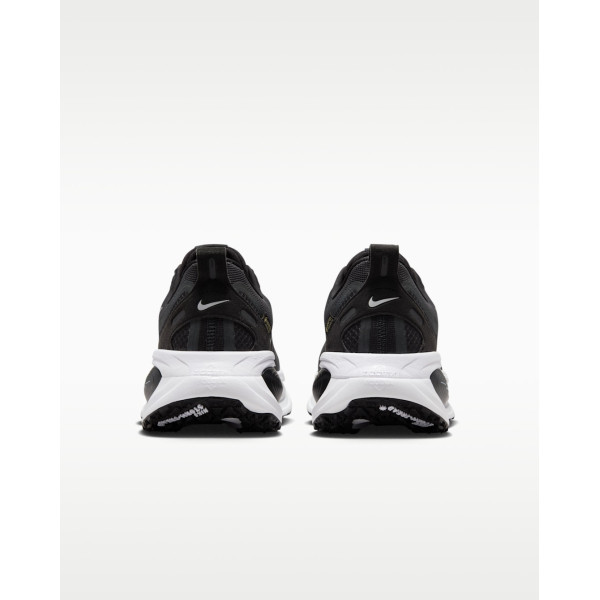Кроссовки Nike Vomero 18 Gore-Tex HQ7001-002
