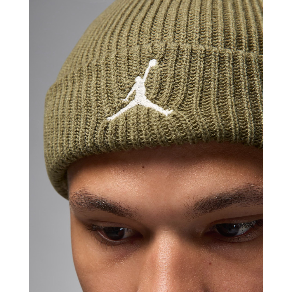 Шапка Jordan Terra Essential Beanie FZ2055-222
