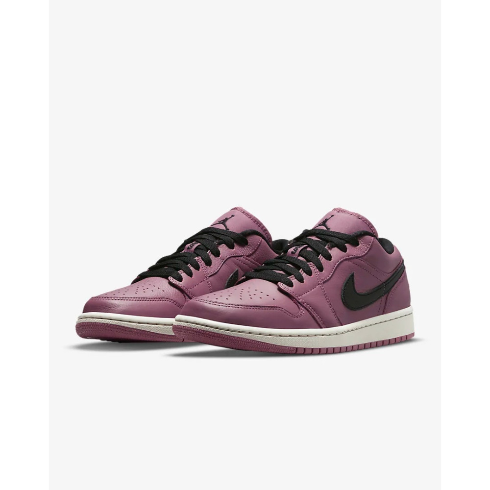 Кросівки Air Jordan 1 Low DC7268-500