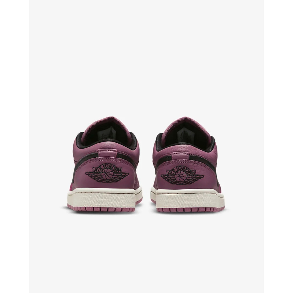 Кросівки Air Jordan 1 Low DC7268-500