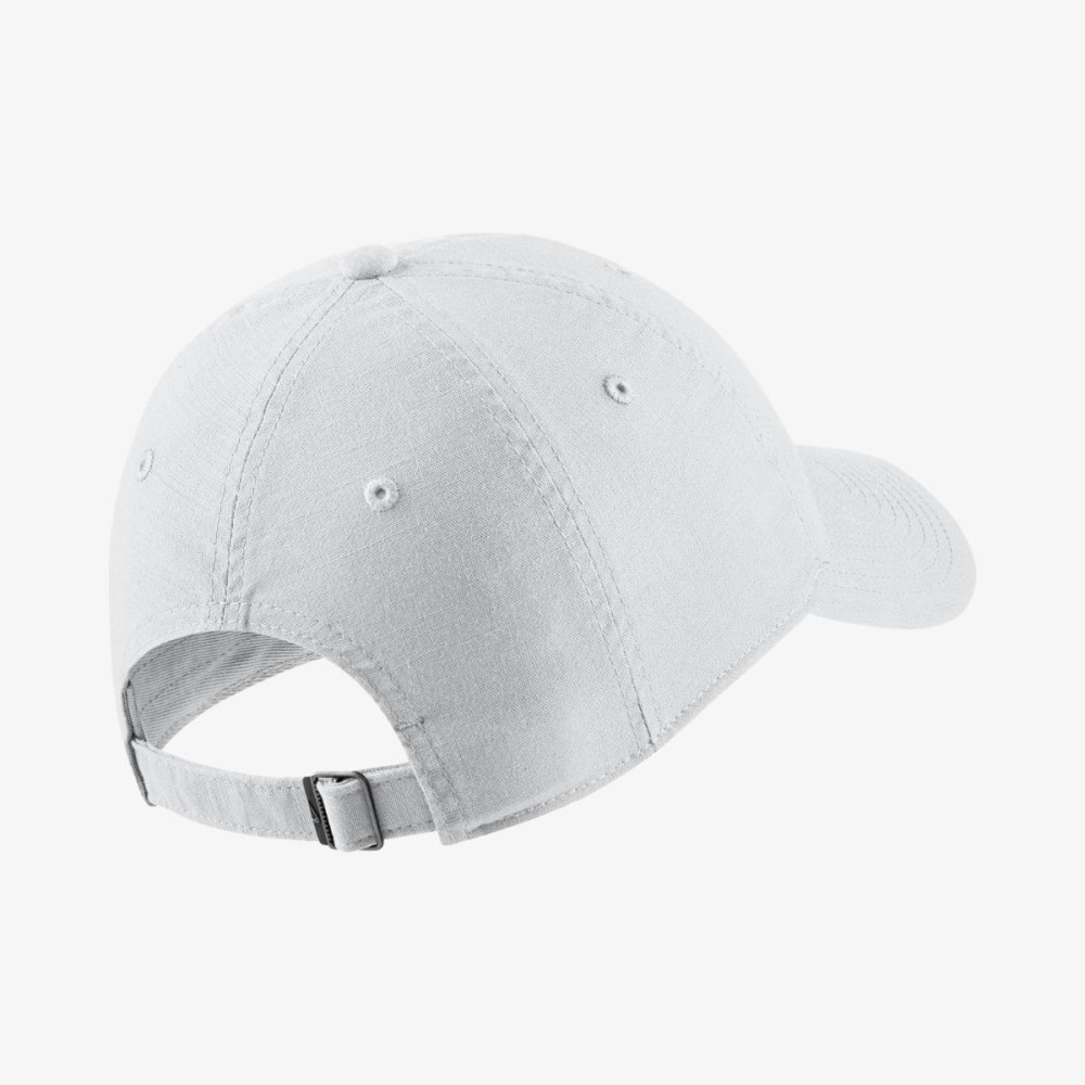 Кепка Nike Sportswear Heritage 86 Futura Classic Cap AO8662-101